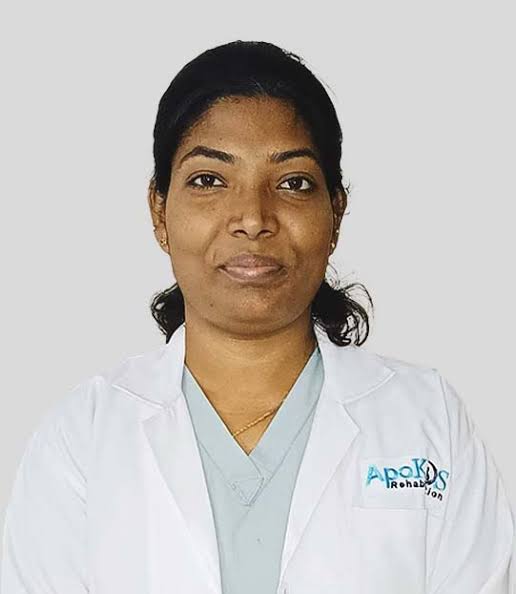 Dr R Subhashini